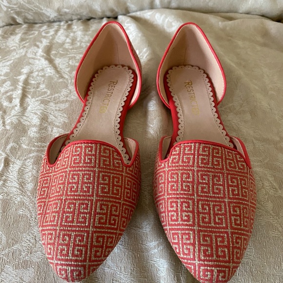 Restricted Shoes - RESTRICTED!! Size 8 flats SUPER CUTE!!
